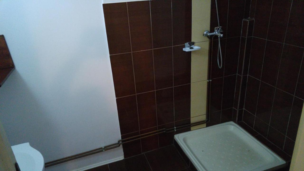 Pensiunea Happy Inn Dornavátra Kültér fotó